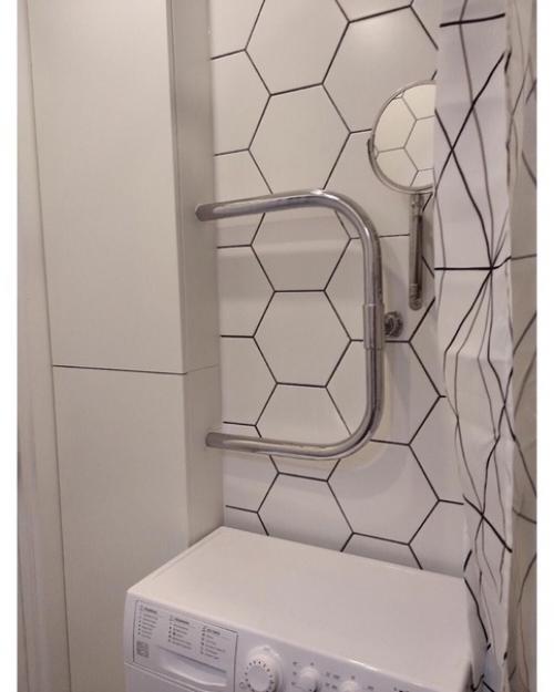 Площадь ванной комнаты всего 2, 7 кв. 03