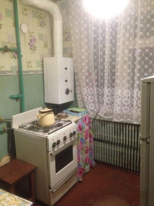 Такая квартирка получилась, строго не судите, все делал в первые.