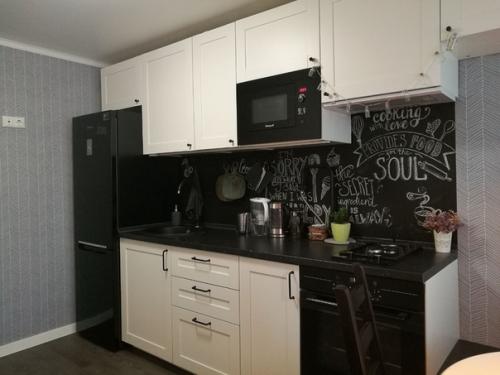 Сделали вместе с мужем ремонт на нашей кухне. 06