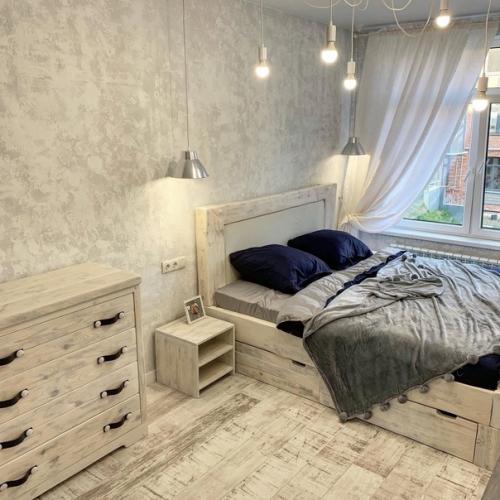 Родители мне сказали, что моя квартира какая то серая, нет ощущения уюта, ощущения, что в каком то подвале находишься.