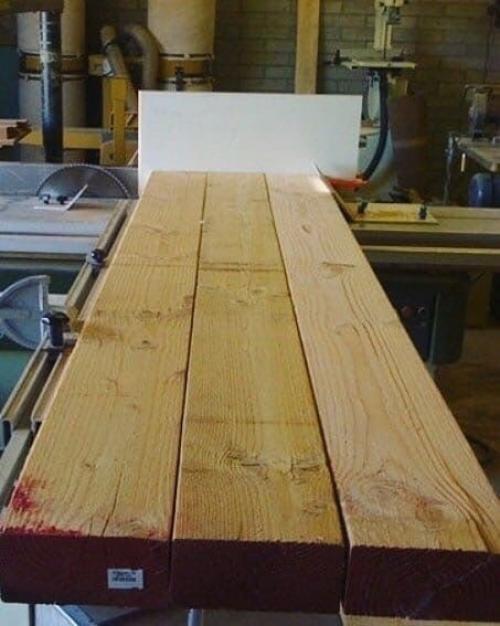 Заморочился, напилил спилов из досок и использовал их как плитку на пол. 01