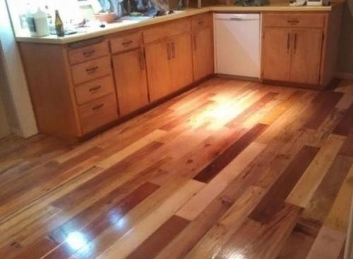 Из старых поддонов сделал половину дома. 03