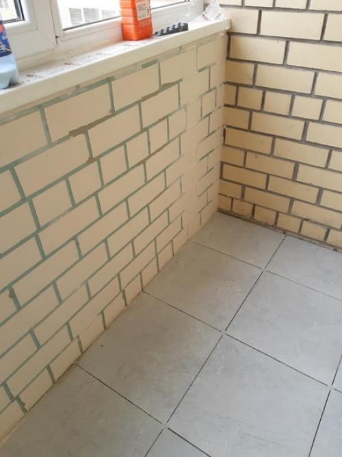 Таким вот образом мы зону отдыха на балконе сделали. 02