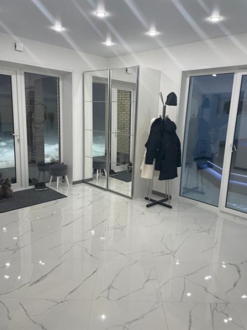 Этот дом размером в 200 квадратных метров - настоящая Находка для тех, кто любит простор и комфорт. 04