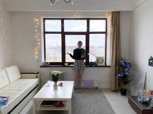 У этой девушки риэлтора свой особый подход к сдаче жилья.