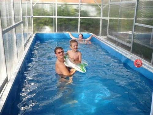 Тот момент, когда очень хочется свой личный бассейн, но климат у нас сами знаете не как в Майами бич. 02