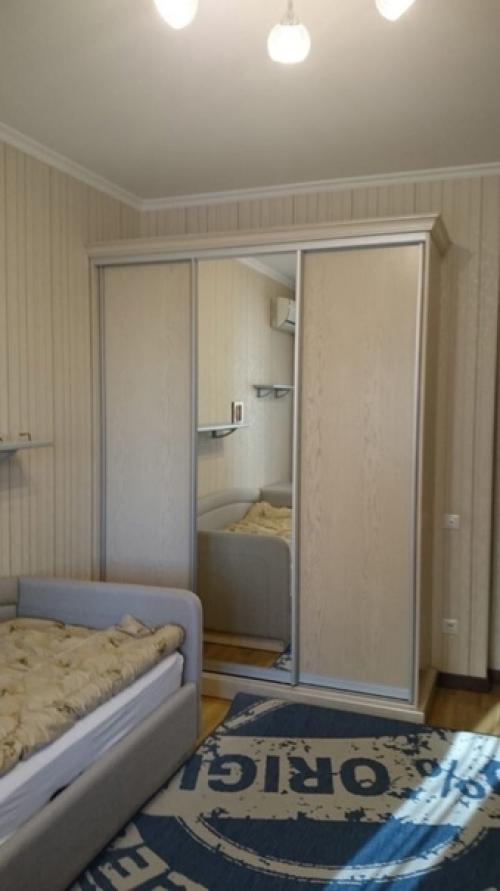 Комната нашего 10-летнего сына - это результат нашего совместного труда. 02