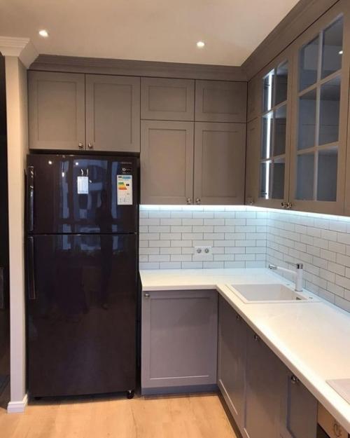 Кухня, которую мы обустроили, имеет площадь в 8 квадратных метров. 02