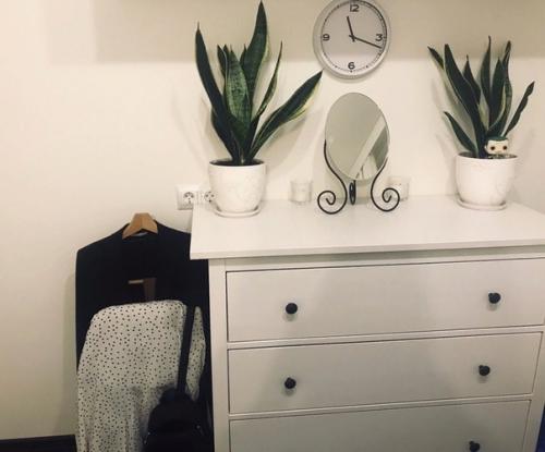 Прекрасный ремонт детской комнаты для дочери - подростка. 05