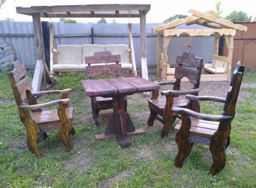 Мужчина поделился своими изделиями, которыми он разнообразил интерьер своей дачи. 04