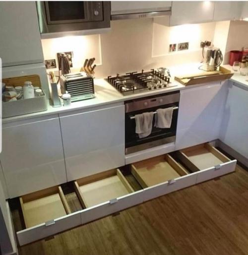 Мы используем каждый сантиметр на кухне максимально эффективно.