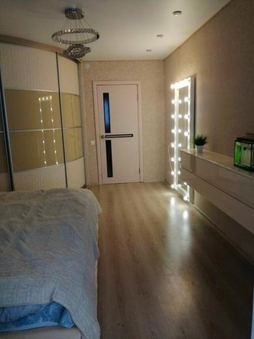 Мы не преследовали модные тенденции и провели ремонт на свое усмотрение. 02