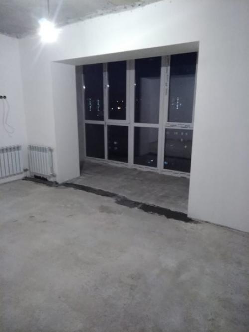 Муж у меня никогда не занимался строительством и ремонтом, но это не помешало ему сделать качественный ремонт нашей квартире. 01