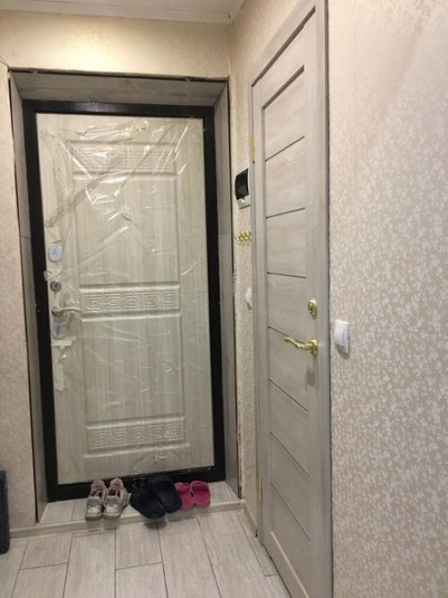 Собственноручно с мужем снесли старый ремонт и откапиталили нашу квартиру. 05