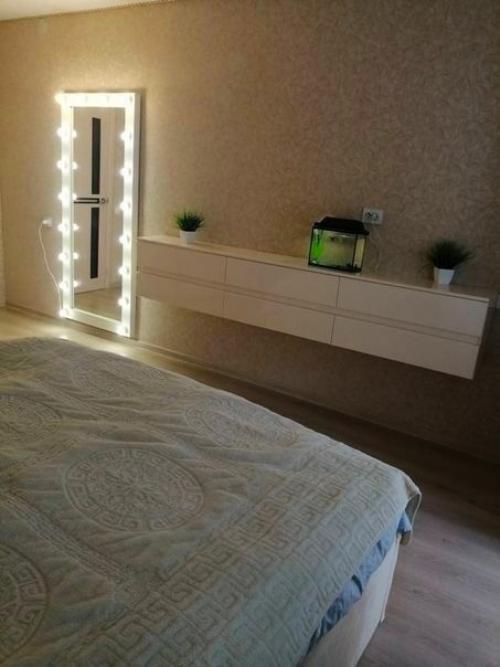 Мы не преследовали модные тенденции и провели ремонт на свое усмотрение. 01