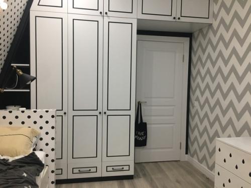 Сделали ремонт в комнате нашей дочки. 01