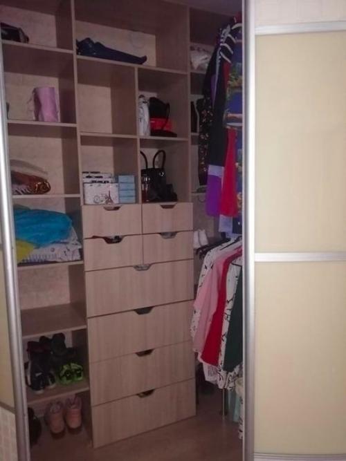 Мы не преследовали модные тенденции и провели ремонт на свое усмотрение. 04