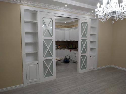 А это такие двери мы на кухню установили. 01