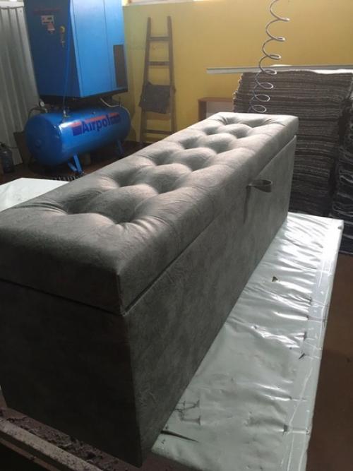 Вот и пригодились нам старые шкафчики, а то мы их выбрасывать собирались, а оказывается из них можно сделать отличные места для сидения. 04