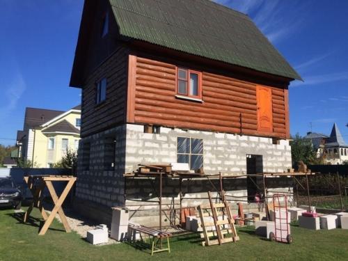 Решил полностью облагородить дом, а то сколько уже можно ждать. 02