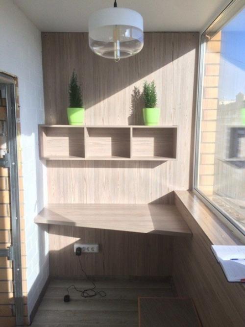 Оформили кухню с балконом все в одном стиле. 01