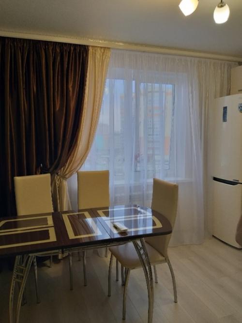 Интерьер моей кухни с яркой подсветкой. 02