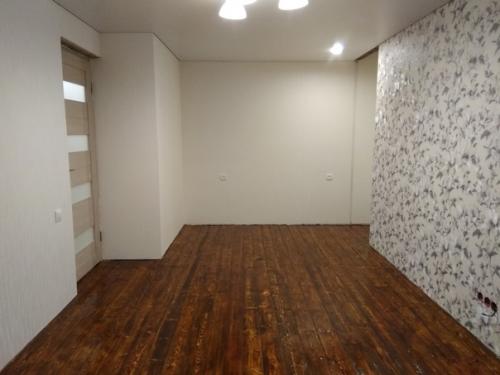 Спешу показать, как мы обновили полы у себя в квартире. 07