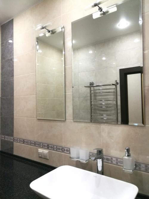 Недавно закончили ремонт в ванной комнате, получился вот такой дизайн. 03