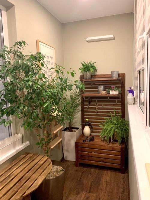 И свой балкончик показываю. 03