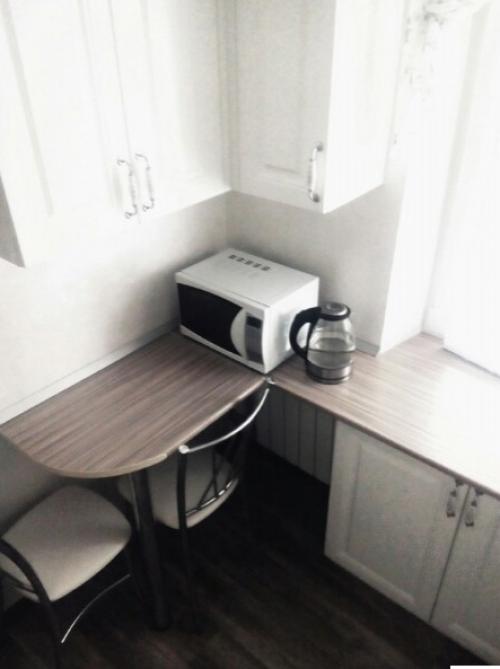 Моя мини кухонька, всего 4 квадратных метра.