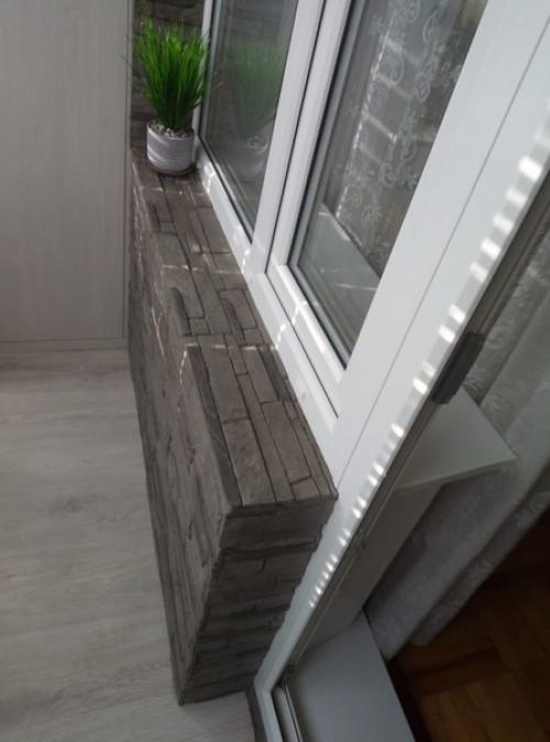 Сделали ремонт на балконе. 03