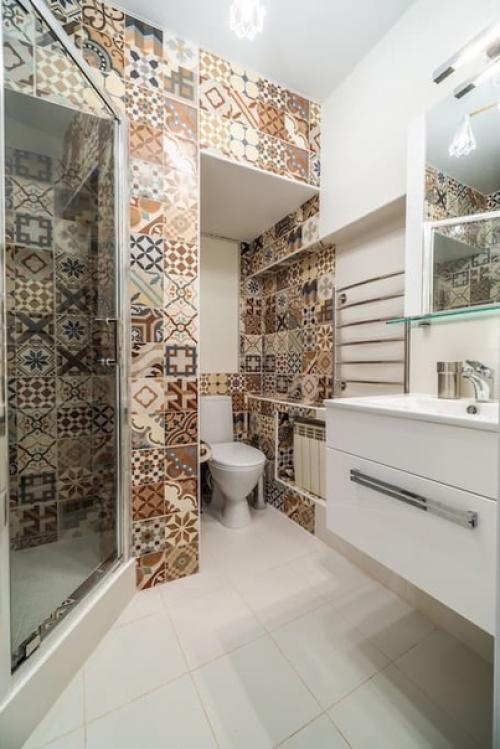 Снесли все стены, какие допустимо и переделали квартиру заново. 08