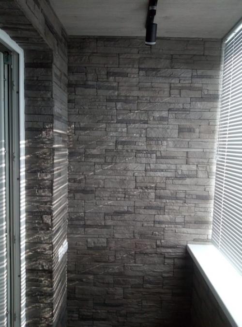 Сделали ремонт на балконе. 01