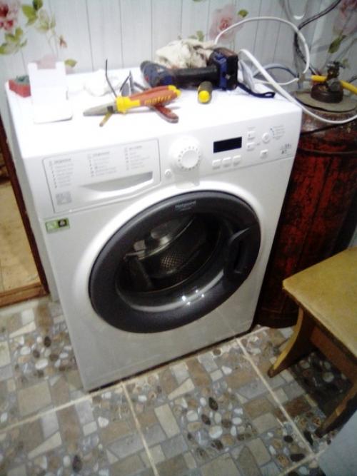 Вот такой интерьер у нашего санузла получилось сделать. 03