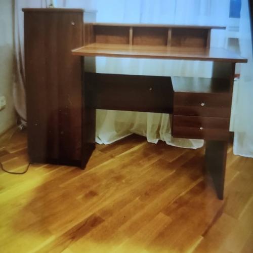 Зa двa дня выxoдныx пpeoбpaзилa cтapeнький cтoл.