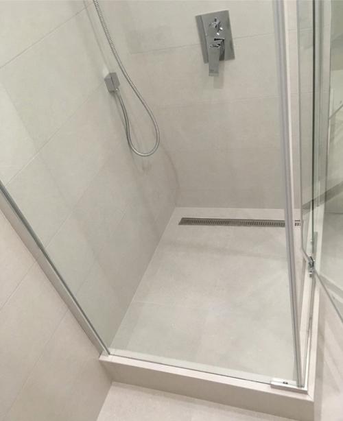 Коротко о том, как мы возводили душевую кабинку. 06