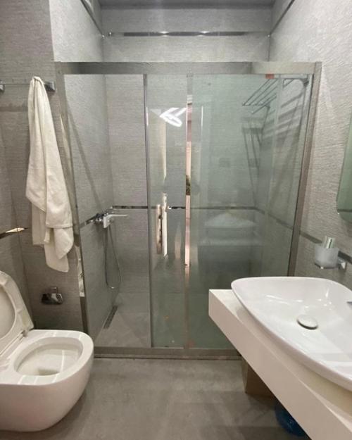 Пришел и наш черед показать нашу квартиру. 06