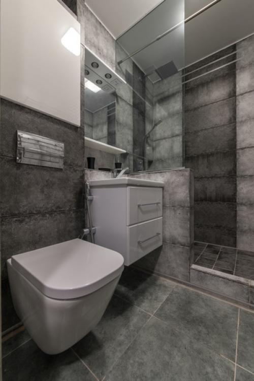 Таким образом оформили санузел, ушел на это 1 месяц. 03