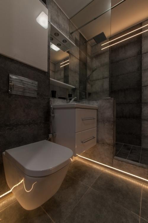 Таким образом оформили санузел, ушел на это 1 месяц. 04