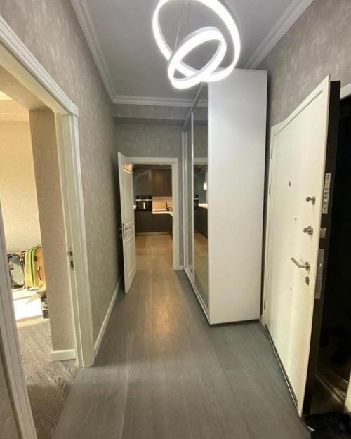 Пришел и наш черед показать нашу квартиру. 09