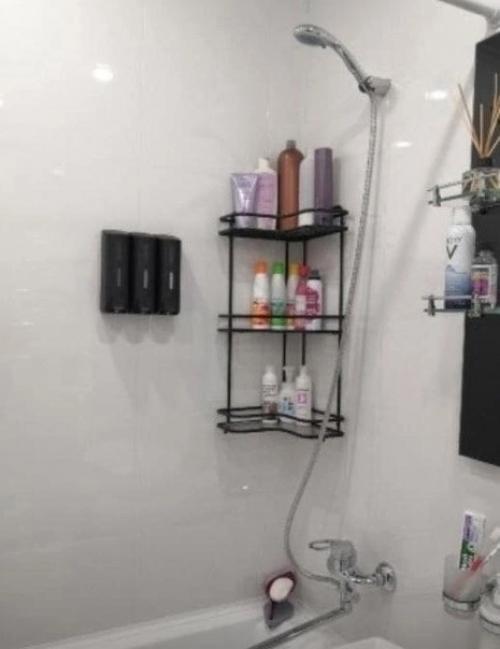 Была задача сделать ремонт, и сделать его исключительно бюджетно. 02