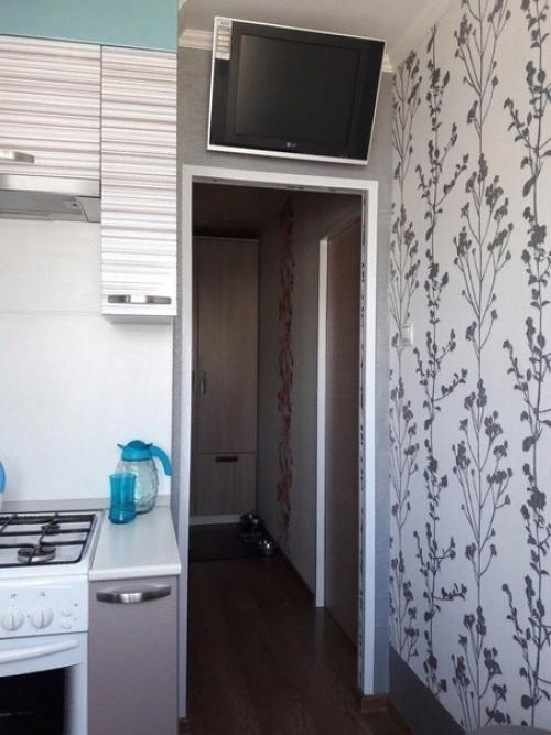 Простая и симпатичная кухня, в которой есть абсолютно всё. 04