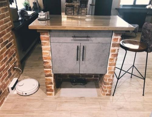 Переделали нашу кухню в хрущевке, вот такой результат. 03