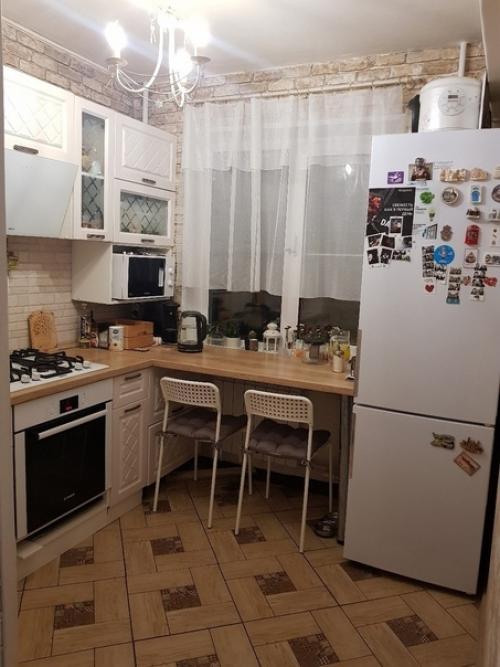 Моя скромная кухня на вашу оценку.