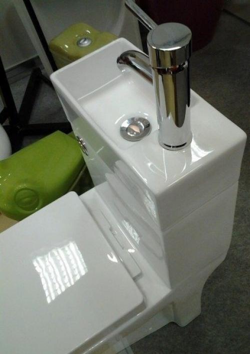 Интересная версия, три в одном. 01