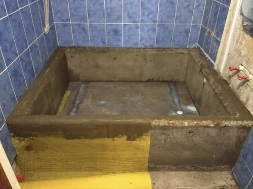 Хочу показать, как я сделал душевой поддон в ванной комнате.