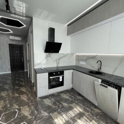 Недавно приобрели квартиру для дочери и сделали в ней ремонт. 04