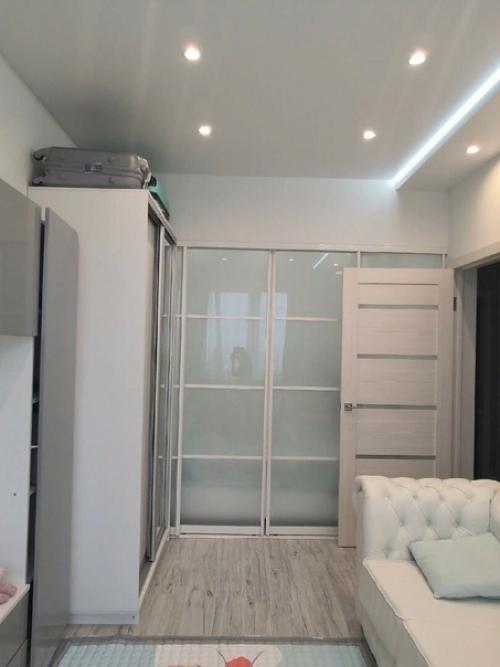 Показываю ремонт в нашей однокомнатной квартире, который мы сделали.