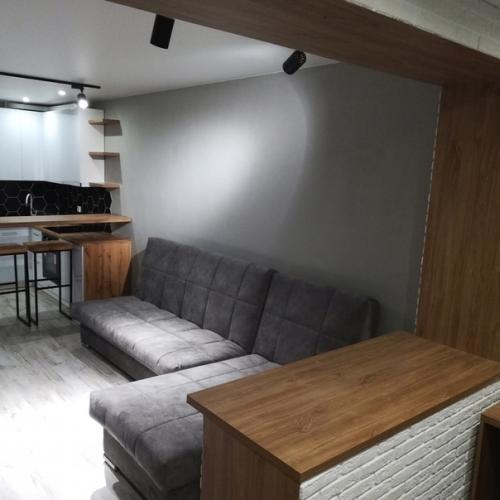 Наша небольшая квартира, всего 27 квадратов.