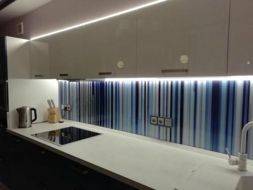 Пришлось потратить немало сил, для того чтобы с нуля сделать кухню. 07